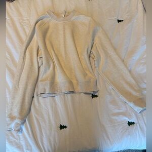 Cream Fabletics Sweatshirt, size M